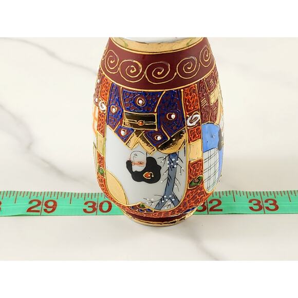 Mini Japanese Vase Geisha Portrait 3 3/4" Porcelain Gold Trim 70's Asian Vintage - Picture 16 of 16